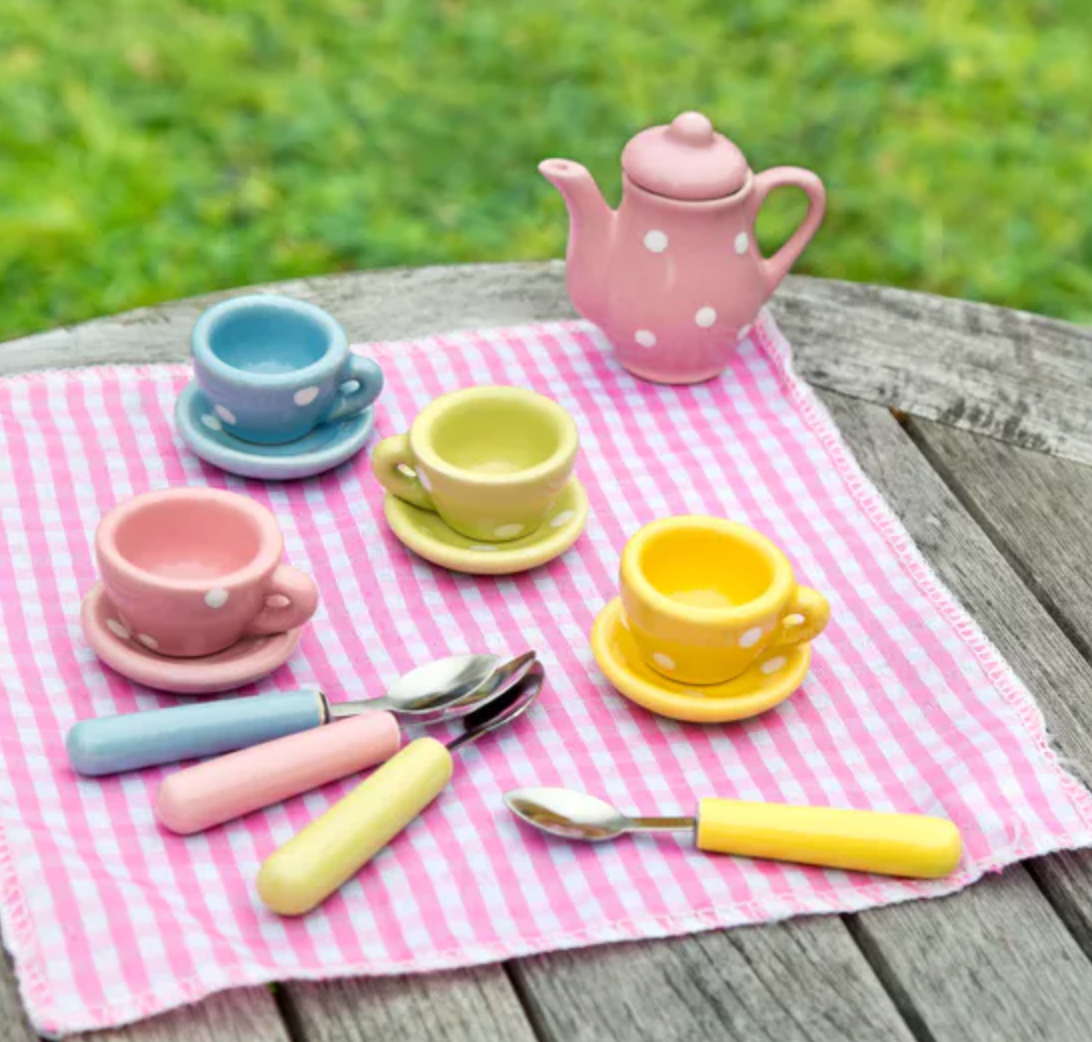 Tea Party Gift in a Tin